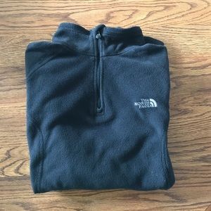 The North Face 1/4 zip // Excellent Condition